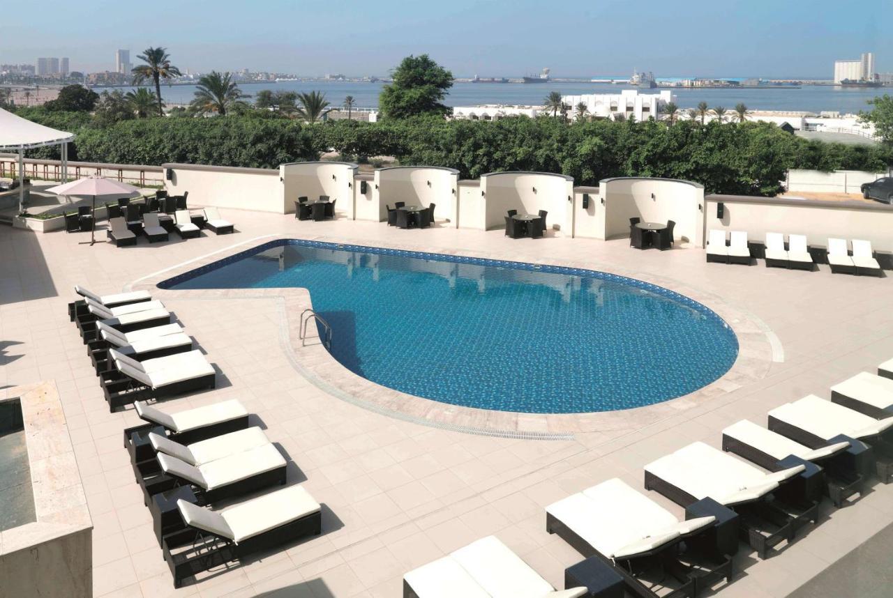 Al Mahary Radisson Blu Hotel, Tripoli Esterno foto