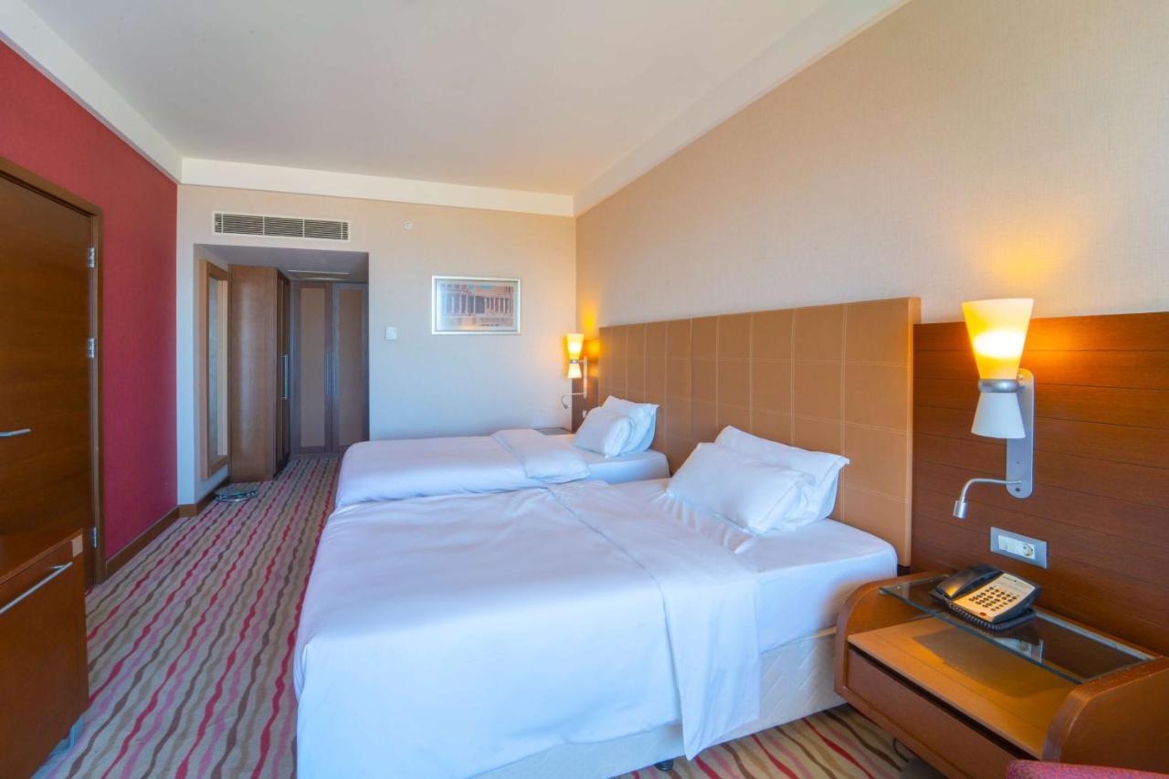 Al Mahary Radisson Blu Hotel, Tripoli Esterno foto