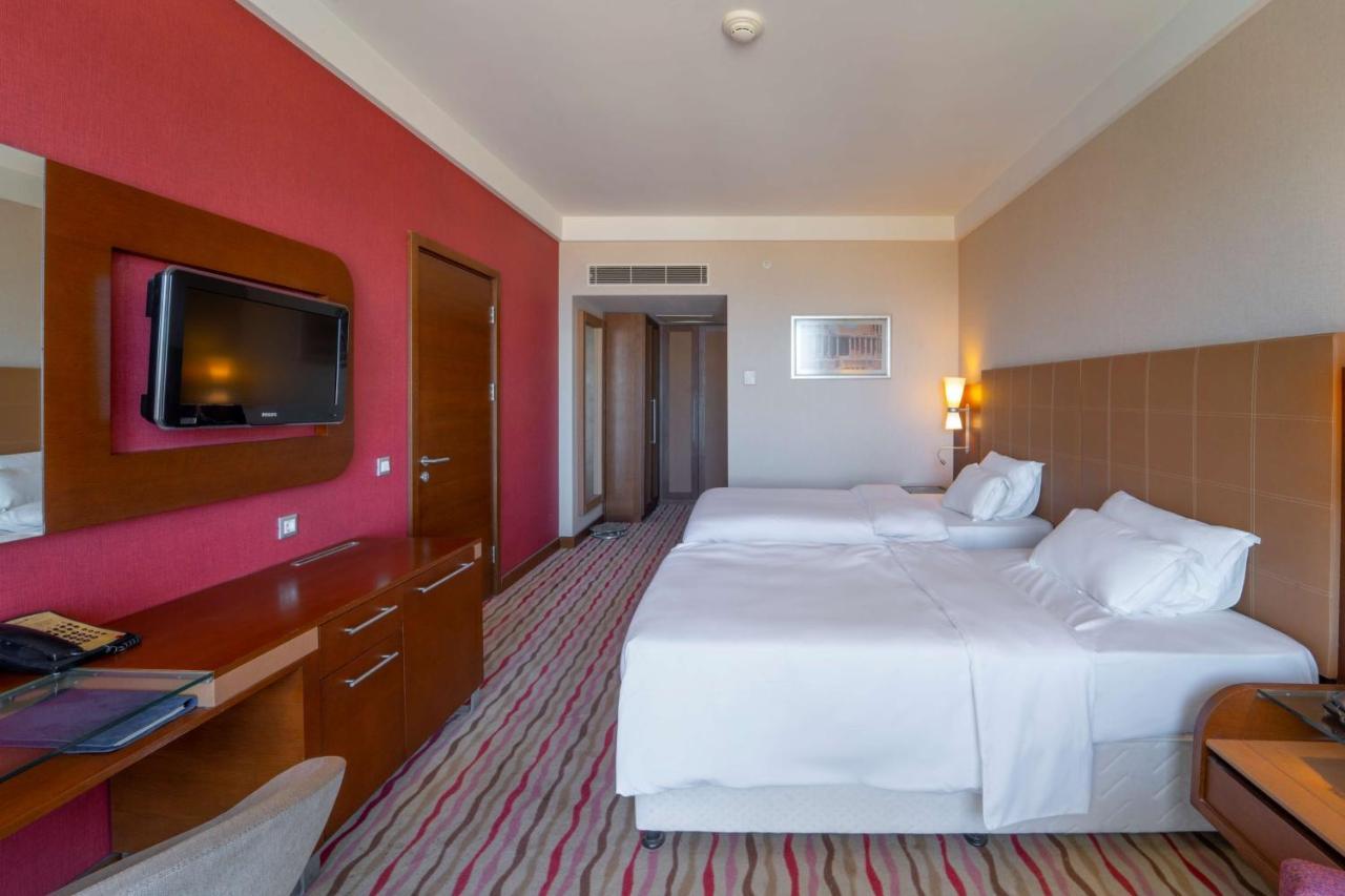 Al Mahary Radisson Blu Hotel, Tripoli Esterno foto